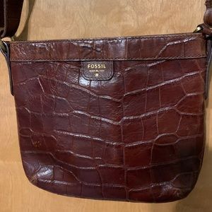 Fossil Brown Croc Embossée Leather Crossbody